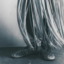 Ballerine plate KHAITE Marcy flat beige cristaux swarovski