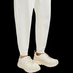 Baskets MONCLER Trailgrip Amoeba par Salehe Bembury cuir nylon beige