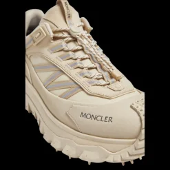 Baskets MONCLER Trailgrip nylon beige semelle crantée Vibram Megagrip