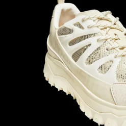 Baskets MONCLER Trailgrip Amoeba par Salehe Bembury cuir nylon beige