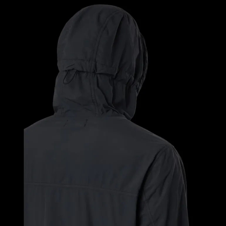 Blouson zippé à capuche STONE ISLAND Ghost nylon noir badge noir