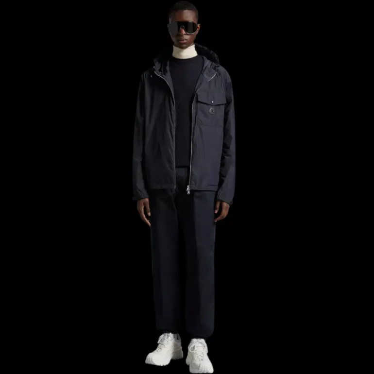 Coupe vent capuche MONCLER Fuyue bleu marine logo gomme poitrine