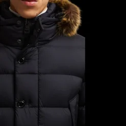 Doudoune courte MONCLER Clunye capuche fourrrure nylon bleu marine