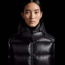 Doudoune courte MONCLER Mairefur nyon noir capuche fourrure shearling