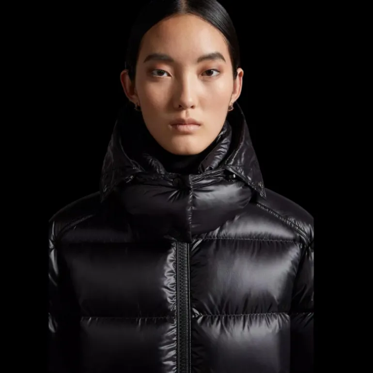 Doudoune courte MONCLER Mairefur nyon noir capuche fourrure shearling