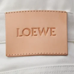 Jean LOEWE Taille haute denim de coton blanc patch cuir