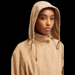 Parka zippée MONCLER coupe vent à capuche Nades nylon camel cintrée