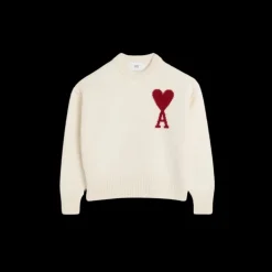 Pull col rond AMI Paris laine mérinos écru broderie gros cœur rouge
