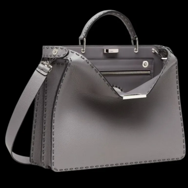 Sac FENDI Peekaboo ISeeU Medium Selleria cuir gris surpiqué