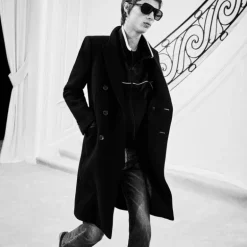 SAINT LAURENT Manteau court croisé laine noire