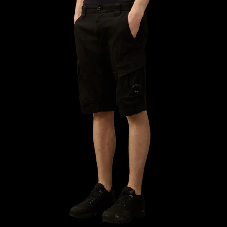 Short cargo CP COMPANY coton stretch doux noir poche verre lunette