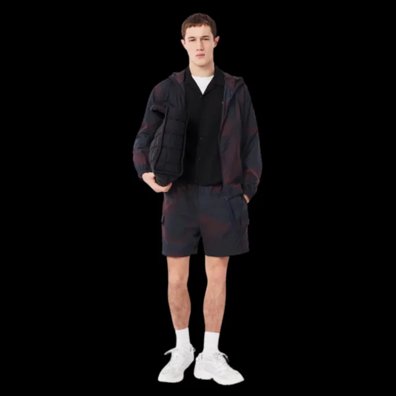 Short cargo LACOSTE nylon imprimé dégradé bleu marine bordeaux