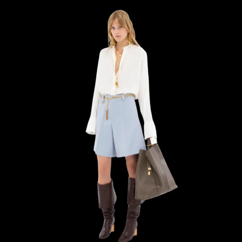 Short tailleur CHLOE crêpe de laine bleu ciel anneau D