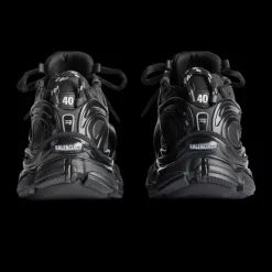 Sneaker BALENCIAGA Runner en maille et nylon noir mat