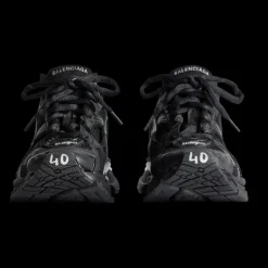 Sneaker BALENCIAGA Runner en maille et nylon noir mat