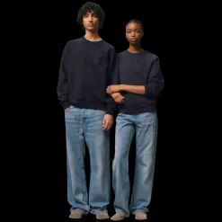 Sweatshirt AMI Paris col rond coton bio molleton épais bleu marine patch cœur maille